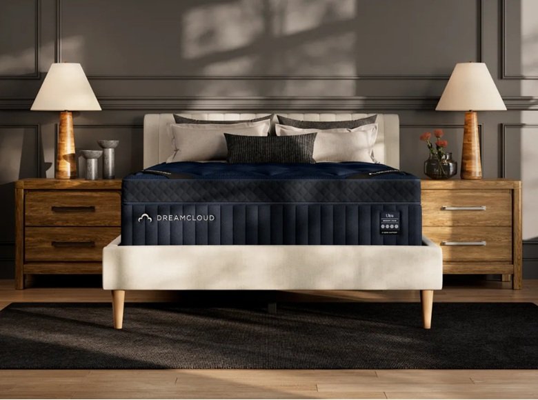 Ultra Memory Foam Mattress by DreamCloud